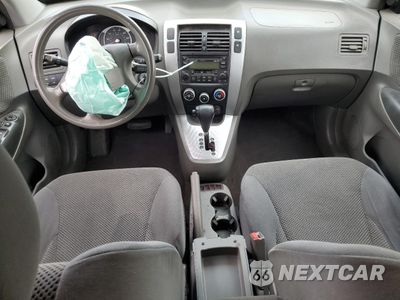 Zdjęcie 8 z 15 samochodu: 2007 HYUNDAI TUCSON SE VIN:KM8JN72D37U574931 - miniatura