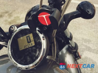 Zdjęcie 8 z 11 samochodu: 2016 YAMAHA XVS950 CU VIN:JYAVN05Y7GA002933 - miniatura