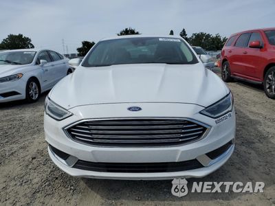 Piąte zdjęcie samochodu w środku: 2018 FORD FUSION SE HYBRID VIN:3FA6P0LU7JR171548 - miniatura