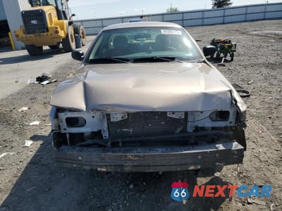 Piąte zdjęcie samochodu w środku: 2004 FORD CROWN VICTORIA VIN:2FAFP73W84X121726 - miniatura