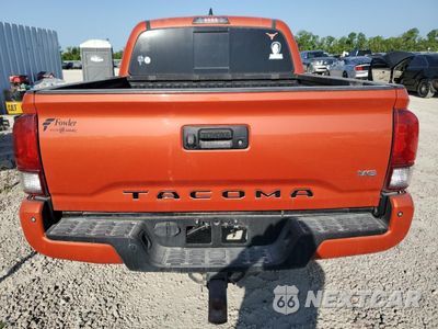 Zdjęcie 6 z 13 samochodu: 2017 TOYOTA TACOMA DOUBLE CAB VIN:5TFCZ5AN9HX065118 - miniatura