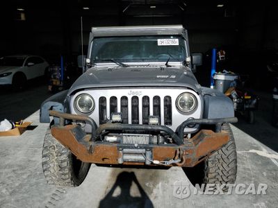 Piąte zdjęcie samochodu w środku: 2014 JEEP WRANGLER UNLIMITED SPORT VIN:1C4HJWDG4EL103910 - miniatura