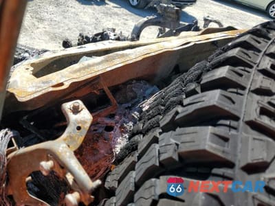 Zdjęcie 9 z 11 samochodu: 2022 FORD BRONCO BASE VIN:1FMEE5DP9NLB36527 - miniatura
