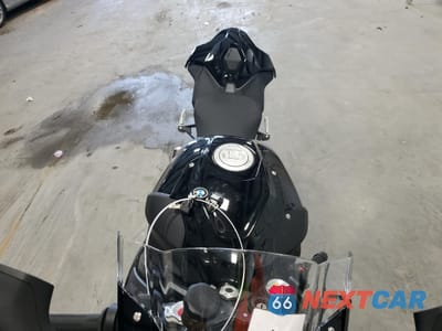 Piąte zdjęcie samochodu w środku: 2024 BMW S 1000 RR VIN:WB10E6307R6K26382 - miniatura