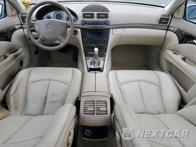 Zdjęcie 8 z 14 samochodu: 2003 MERCEDES-BENZ E 320 VIN:WDBUF65J43A144040 - miniatura
