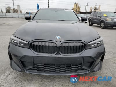 Piąte zdjęcie samochodu w środku: 2023 BMW 330I VIN:3MW69FF05P8D54961 - miniatura