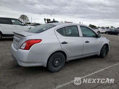 Trzecie zdjęcie samochodu z tyłu: 2017 NISSAN VERSA S VIN:3N1CN7AP7HL851605 - miniatura