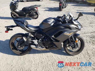 2023 KAWASAKI EX650 R ML5EXER17PDA89950 - główne zdjęcie licytacji z USA - miniatura