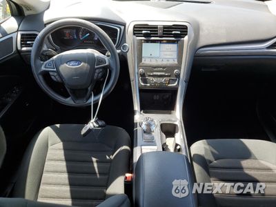 Zdjęcie 8 z 12 samochodu: 2019 FORD FUSION SE VIN:3FA6P0LU2KR184063 - miniatura