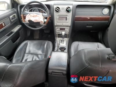 Zdjęcie 8 z 14 samochodu: 2008 LINCOLN MKZ VIN:3LNHM26T38R625732 - miniatura