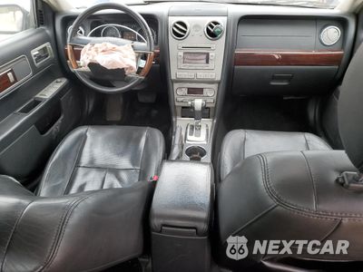Zdjęcie 8 z 14 samochodu: 2008 LINCOLN MKZ VIN:3LNHM26T38R625732 - miniatura