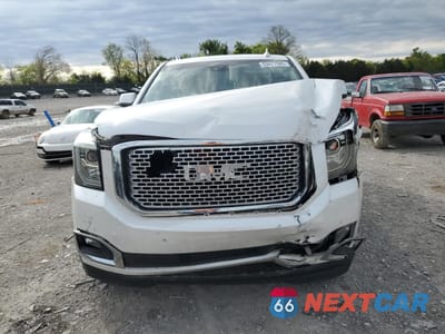 Piąte zdjęcie samochodu w środku: 2016 GMC YUKON DENALI VIN:1GKS2CKJ8GR173222 - miniatura