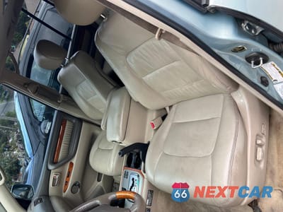 Piąte zdjęcie samochodu w środku: 2005 LEXUS LX 470 VIN:JTJHT00W253551225 - miniatura