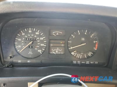 Zdjęcie 9 z 12 samochodu: 1986 BMW 535 I AUTOMATIC VIN:WBADC8402G1720869 - miniatura