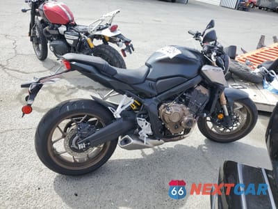 2021 HONDA CB650 RA MLHRH0250M5200245 - główne zdjęcie licytacji z USA - miniatura