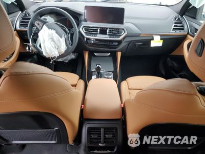 Zdjęcie 8 z 13 samochodu: 2025 BMW X4 XDRIVE30I VIN:5UX33DT03S9X64266 - miniatura