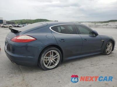 Trzecie zdjęcie samochodu z tyłu: 2010 PORSCHE PANAMERA S VIN:WP0AB2A76AL063559 - miniatura