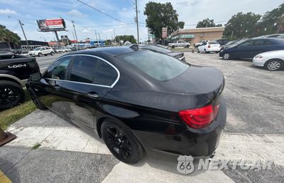 Trzecie zdjęcie samochodu z tyłu: 2012 BMW 528 I VIN:WBAXG5C55CDX05532 - miniatura