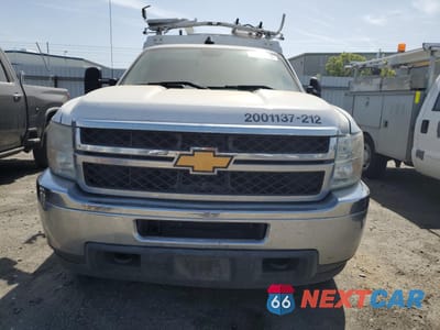 Piąte zdjęcie samochodu w środku: 2012 CHEVROLET SILVERADO K3500 VIN:1GB3KZCG3CF208433 - miniatura