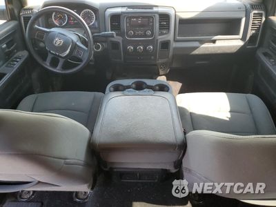 Zdjęcie 8 z 14 samochodu: 2013 RAM 2500 ST VIN:3C6TR5CT1DG549947 - miniatura