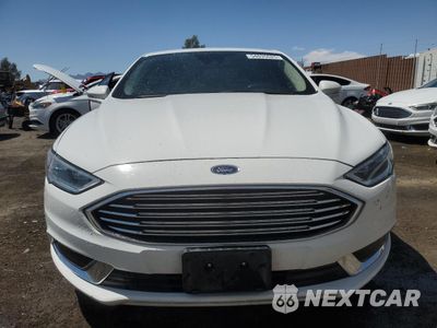 Piąte zdjęcie samochodu w środku: 2018 FORD FUSION SE HYBRID VIN:3FA6P0LUXJR118665 - miniatura