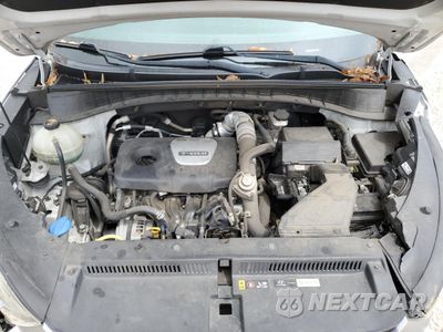 Zdjęcie 13 z 16 samochodu: 2017 HYUNDAI TUCSON LIMITED VIN:KM8J33A29HU311147 - miniatura