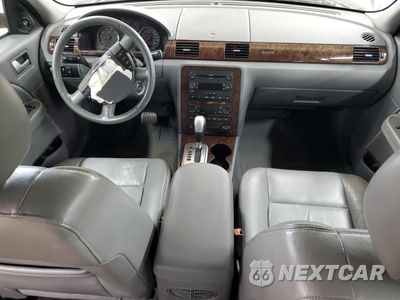 Zdjęcie 8 z 14 samochodu: 2005 FORD FIVE HUNDRED SEL VIN:1FAFP24155G132471 - miniatura