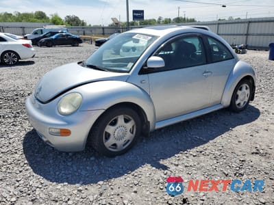 2000 VOLKSWAGEN NEW BEETLE GLS 3VWCD21C8YM492675 - główne zdjęcie licytacji z USA - miniatura