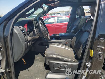 Zdjęcie 7 z 12 samochodu: 2022 RAM 1500 LIMITED VIN:1C6SRFHT7NN445725 - miniatura