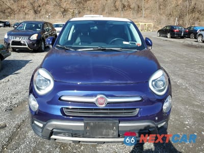 Piąte zdjęcie samochodu w środku: 2017 FIAT 500X TREKKING VIN:ZFBCFYCB8HP516670 - miniatura