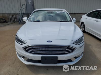 Piąte zdjęcie samochodu w środku: 2017 FORD FUSION SE HYBRID VIN:3FA6P0LU2HR409669 - miniatura