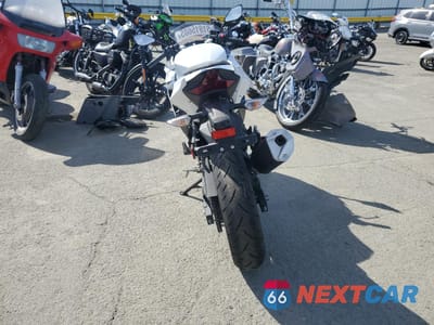 Czwarte zdjęcie samochodu z boku: 2023 KAWASAKI EX400 VIN:JKAEXKH1XPDAR7086 - miniatura