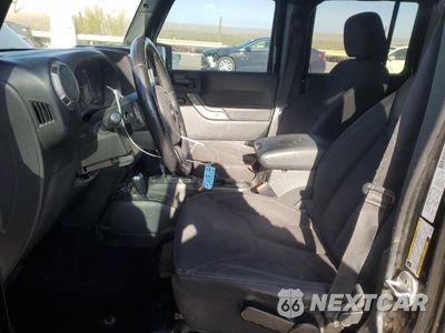 Zdjęcie 7 z 15 samochodu: 2014 JEEP WRANGLER UNLIMITED SPORT VIN:1C4HJWDG9EL134568 - miniatura