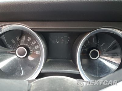 Zdjęcie 9 z 14 samochodu: 2013 FORD MUSTANG VIN:1ZVBP8EM4D5252323 - miniatura