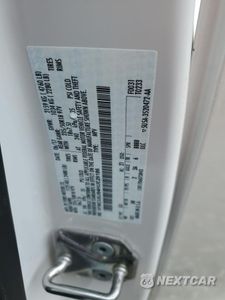 Zdjęcie 15 z 15 samochodu: 2017 FORD ESCAPE TITANIUM VIN:1FMCU0J94HUE29186 - miniatura