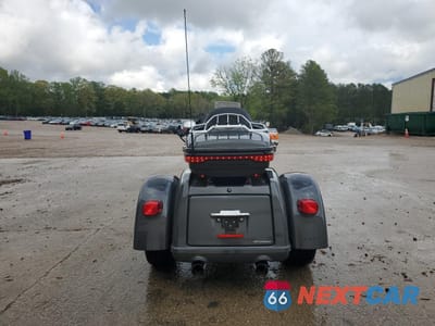 Czwarte zdjęcie samochodu z boku: 2022 HARLEY-DAVIDSON FLHTCUTG VIN:1HD1MAF17NB853875 - miniatura