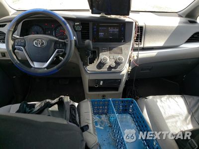 Zdjęcie 8 z 13 samochodu: 2016 TOYOTA SIENNA VIN:5TDZK3DCXGS726706 - miniatura