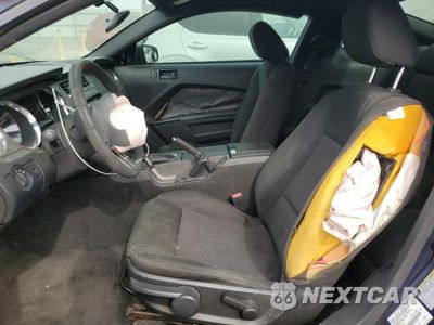 Zdjęcie 7 z 13 samochodu: 2010 FORD MUSTANG VIN:1ZVBP8AN2A5177518 - miniatura