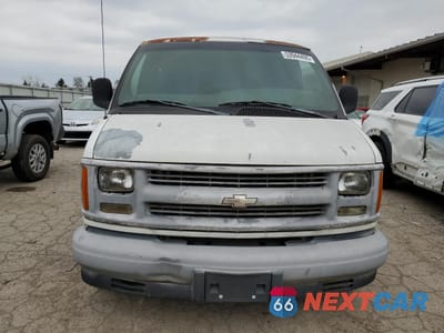 Piąte zdjęcie samochodu w środku: 2002 CHEVROLET EXPRESS G1500 VIN:1GCEG15WX21194148 - miniatura