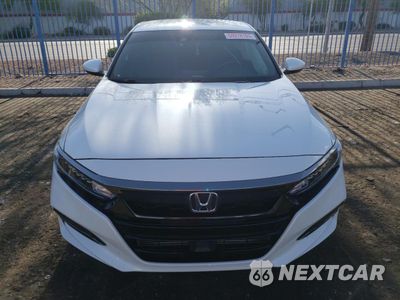 Piąte zdjęcie samochodu w środku: 2018 HONDA ACCORD SPORT VIN:1HGCV1F32JA154020 - miniatura