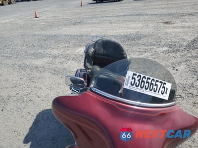 Piąte zdjęcie samochodu w środku: 2001 HARLEY-DAVIDSON FLHTCUI VIN:1HD1FCW141Y638032 - miniatura