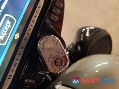 Zdjęcie 8 z 10 samochodu: 2018 HARLEY-DAVIDSON FLHTK ULTRA LIMITED VIN:1HD1KED19JB668205 - miniatura