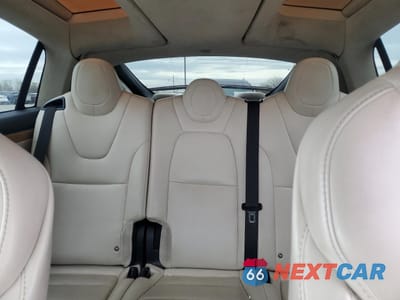 Zdjęcie 10 z 13 samochodu: 2018 TESLA MODEL X VIN:5YJXCAE21JF142026 - miniatura