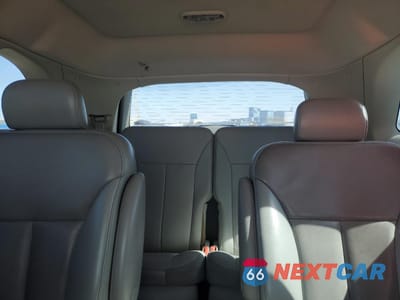 Zdjęcie 10 z 13 samochodu: 2007 CHRYSLER PACIFICA TOURING VIN:2A8GM68X07R199888 - miniatura