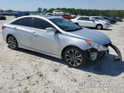 Czwarte zdjęcie samochodu z boku: 2014 HYUNDAI SONATA SE VIN:5NPEC4AB5EH815955 - miniatura