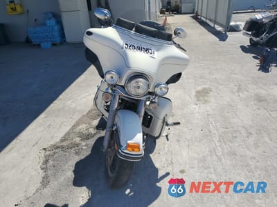Drugie zdjęcie samochodu z przodu: 2008 HARLEY-DAVIDSON FLHTCUI VIN:1HD1FC41X8Y684574 - miniatura