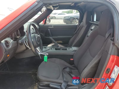 Zdjęcie 7 z 15 samochodu: 2010 MAZDA MX-5 MIATA VIN:JM1NC2EF3A0212009 - miniatura