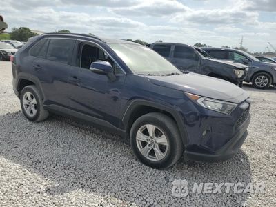 Czwarte zdjęcie samochodu z boku: 2020 TOYOTA RAV4 XLE VIN:JTMP1RFV1LJ026625 - miniatura