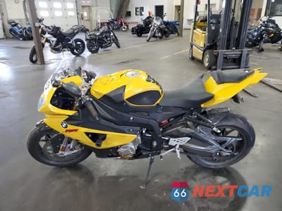 Trzecie zdjęcie samochodu z tyłu: 2011 BMW S 1000 RR VIN:WB1051706BZV43233 - miniatura