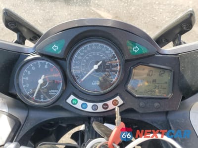 Zdjęcie 7 z 11 samochodu: 2004 YAMAHA FJR1300 AC VIN:JYARP09Y44A000056 - miniatura